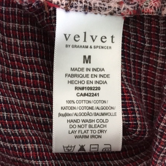 VELVET by Graham & Spencer Yana Red Plaid Pocket Button Down Shirt Size Medium - Picture 6 of 9